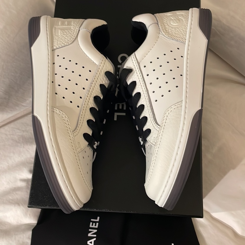 ‼️SOLD‼️ Chanel Logo Sneakers 36.5 - Picture 11 of 13